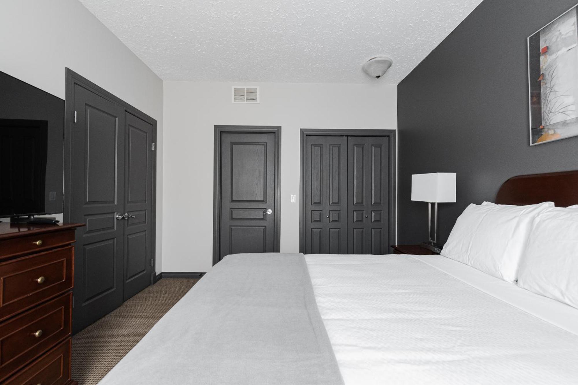 Premier Residence - Fort Mcmurray Exteriör bild