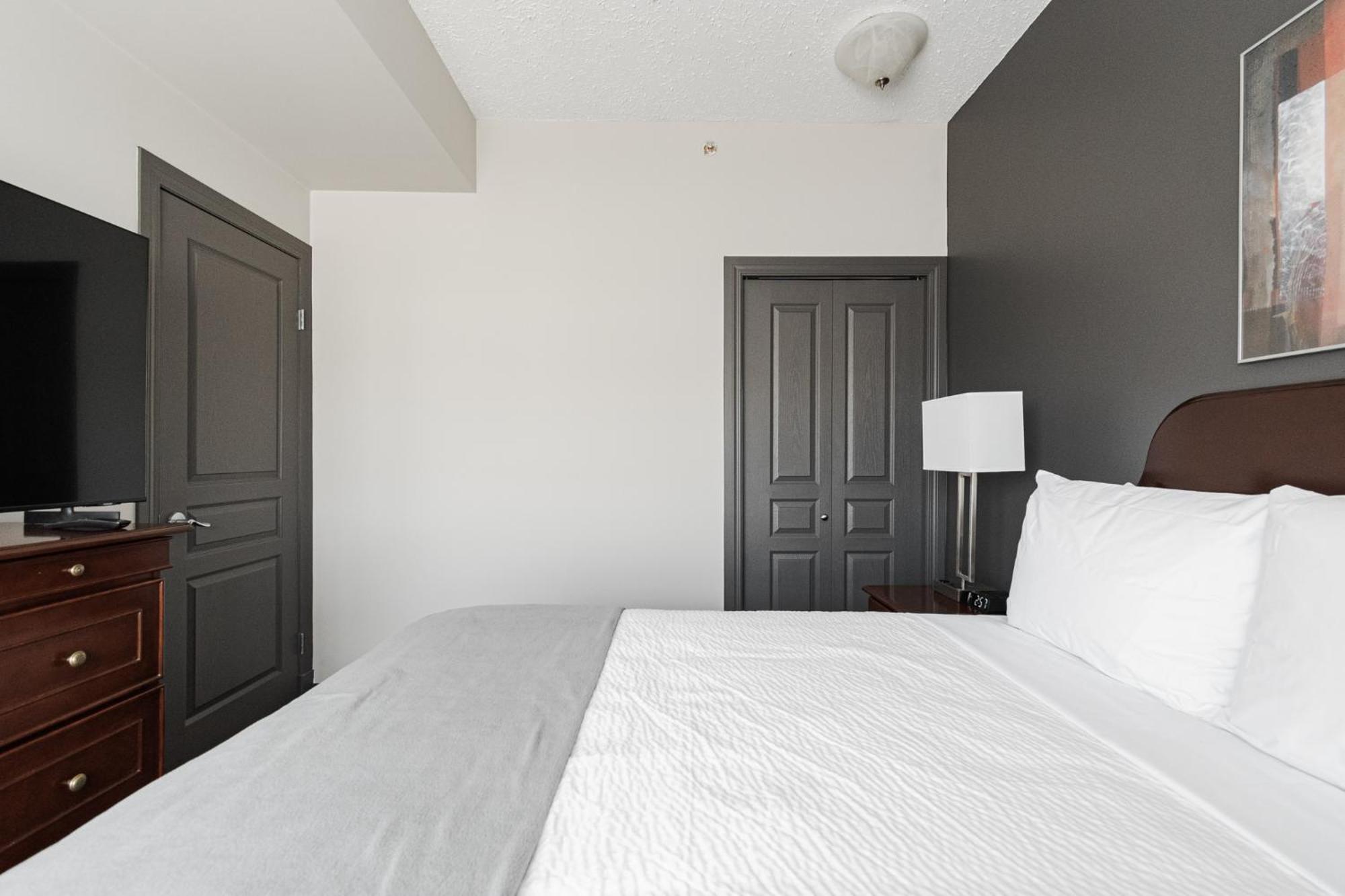 Premier Residence - Fort Mcmurray Exteriör bild